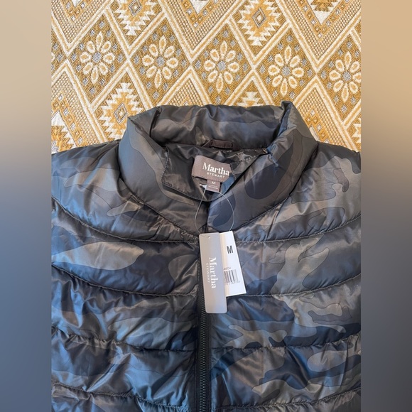 Martha Stewart Jackets & Coats Short Sleeve Quilted Down Puffer